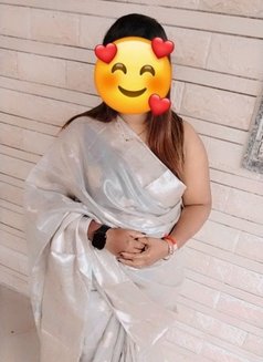 Mayuri - escort in Pune Photo 3 of 5