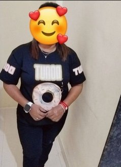 Mayuri - escort in Pune Photo 4 of 5