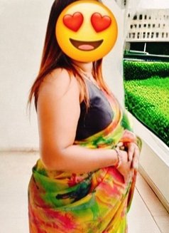 Mayuri - escort in Pune Photo 1 of 5