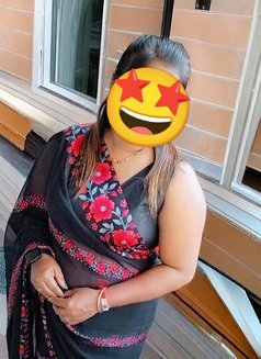 Mayuri - escort in Pune Photo 4 of 5