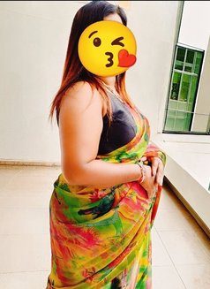 Mayuri - escort in Pune Photo 1 of 5