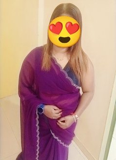 Mayuri - escort in Pune Photo 2 of 4