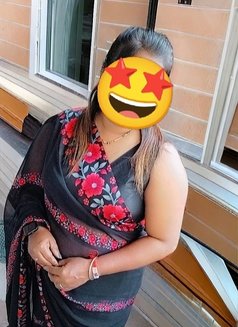 Mayuri - escort in Pune Photo 3 of 4