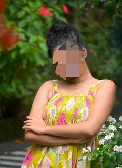 Mayuri - escort in Mumbai Photo 1 of 6