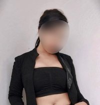Sonali Real meet & com session - escort in Pune Photo 1 of 4