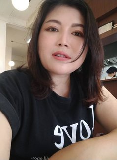 jenny - masseuse in Chiang Mai Photo 1 of 4