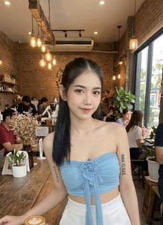 Elly - escort in Chiang Mai Photo 2 of 10