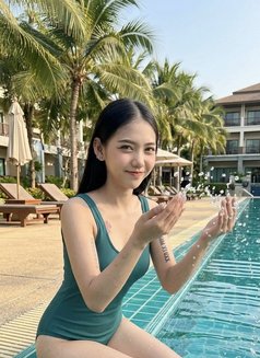 Elly - escort in Chiang Mai Photo 5 of 10