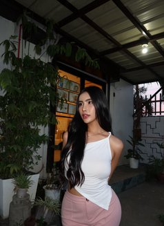 Maze - escort in Taipei Photo 4 of 9