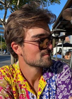 Mazen - Male adult performer in Amman Photo 2 of 3