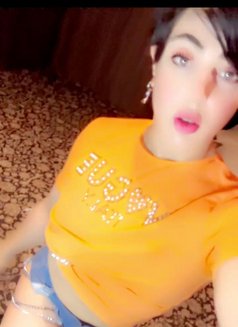 Mazyona - Transsexual escort in Cairo Photo 3 of 3