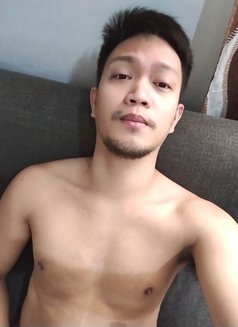 MB-KEN- - Male escort in Manila Photo 4 of 8