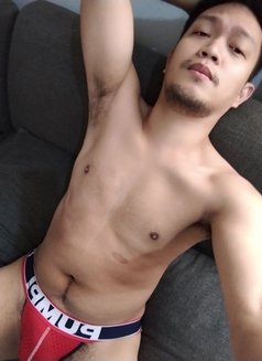 MB-KEN- - Male escort in Manila Photo 5 of 8