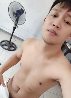 MB-KEN- - Male escort in Manila Photo 8 of 8