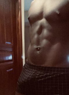 Mbigd - Male escort in Nairobi Photo 1 of 6