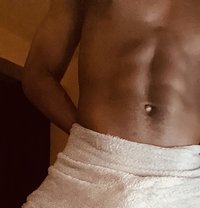 Mbigd - Male escort in Nairobi