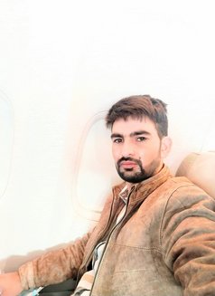 Mby - Acompañantes masculino in Al Manama Photo 8 of 8