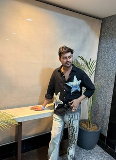 Md aashu - Male escort in Gurgaon Photo 3 of 5