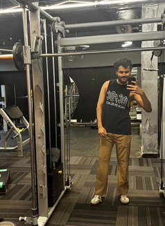 Md aashu - Male escort in Gurgaon Photo 5 of 7