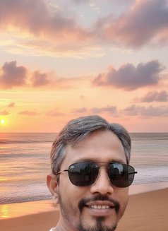Md Ariful Islam - Male adult performer in Dhaka Photo 2 of 2