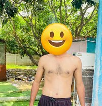 Md Hassan - Intérprete masculino de adultos in Lucknow