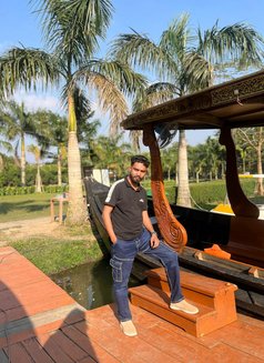 Md Obeyadur Rahman - masseur in Dhaka Photo 5 of 8