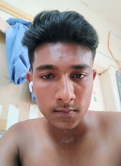 Md Tarikul Islam - Male escort in Riyadh Photo 2 of 3