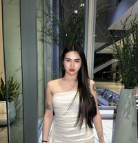 Me Mi - masseuse in Bangkok