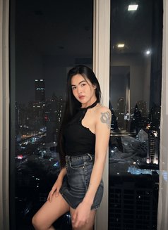 Me Mi - Intérprete transexual de adultos in Bangkok Photo 4 of 7