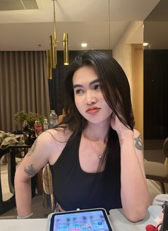 Me Mi - Intérprete transexual de adultos in Bangkok Photo 5 of 7