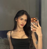LB TH - Transsexual adult performer in Bangkok