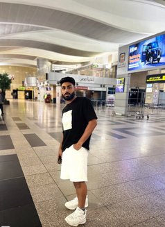Measli - Male escort in Riyadh Photo 3 of 4