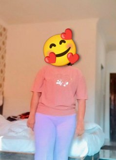 Medha Mumbaikar - puta in Mumbai Photo 1 of 2