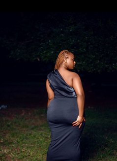 Desire ❣️Vip ⚜️ Kilimani Incall & Outcal - puta in Nairobi Photo 5 of 6