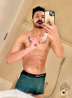 Medo - Male escort in Cairo Photo 6 of 6