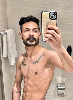 Medo - Male escort in Cairo Photo 1 of 2