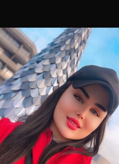 Medo - Transsexual escort in Beirut Photo 5 of 6