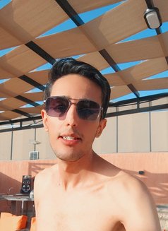Medo - Male escort in Amman Photo 2 of 3