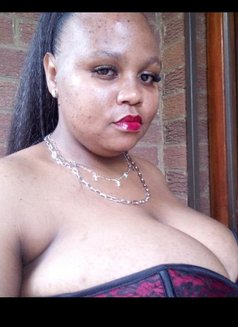 Zeus - puta in Johannesburg Photo 3 of 3