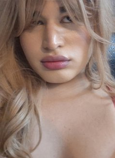 Medusaa - Transsexual escort in Mumbai Photo 15 of 15