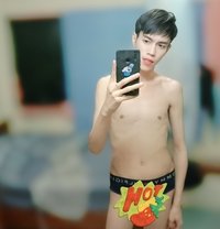 Mee T Me Em Bkk - Intérprete masculino de adultos in Bangkok