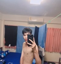 Mee T Me Em Bkk - Intérprete masculino de adultos in Bangkok