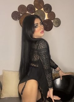 Meeme - Transsexual escort in Bangkok Photo 5 of 6
