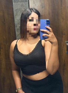 Bhabhi cam - escort in Chandigarh Photo 2 of 2