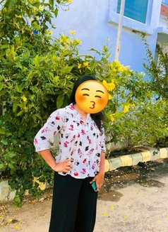 Meena - escort in Chennai Photo 4 of 7