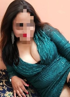 Bbw for cam - escort in Rajkot Photo 1 of 2