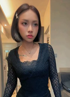 Meena - escort in Hong Kong Photo 11 of 12