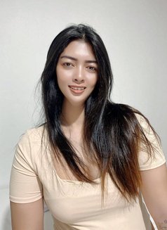 Meena - escort in Muscat Photo 3 of 4