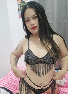 Meena - masseuse in Muscat Photo 1 of 4