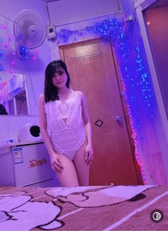 Meena - escort in Riyadh Photo 2 of 8